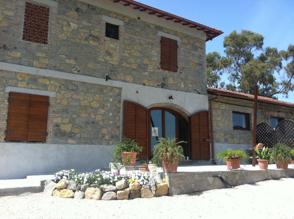 Locanda Villa Naumanni Tarquinia Exterior foto
